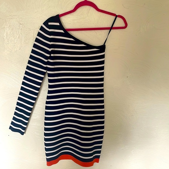 BCBGMaxAzria one shoulder dress - Picture 3 of 5